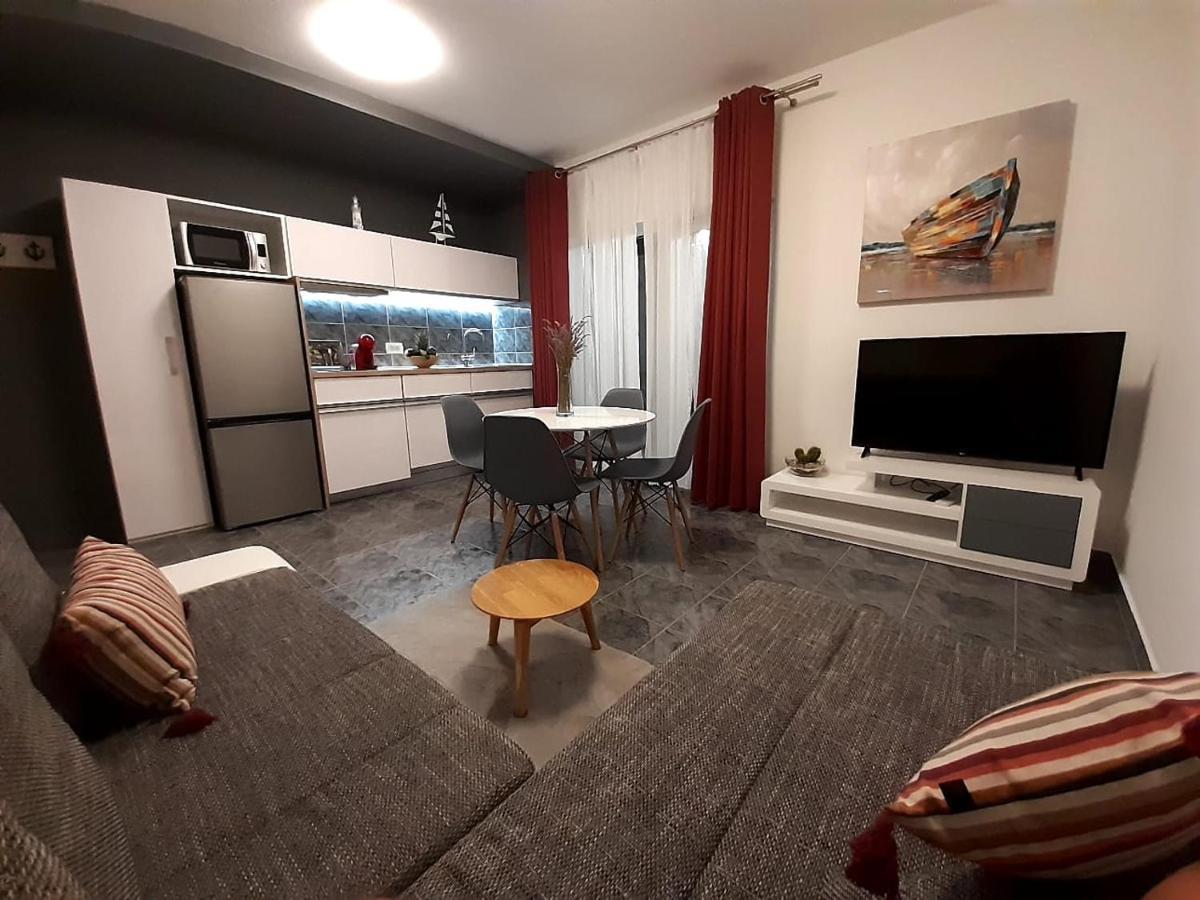 Solis Adriaticum Apartments Jasenice  Exterior photo